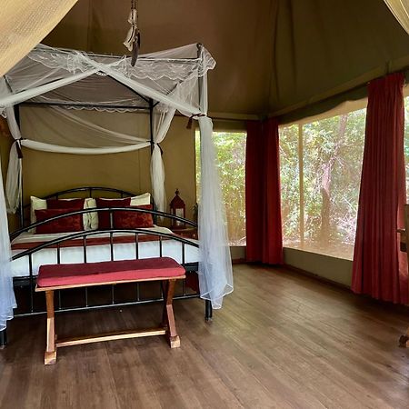 Ikweta Safari Camp Hotel Maua Exterior photo